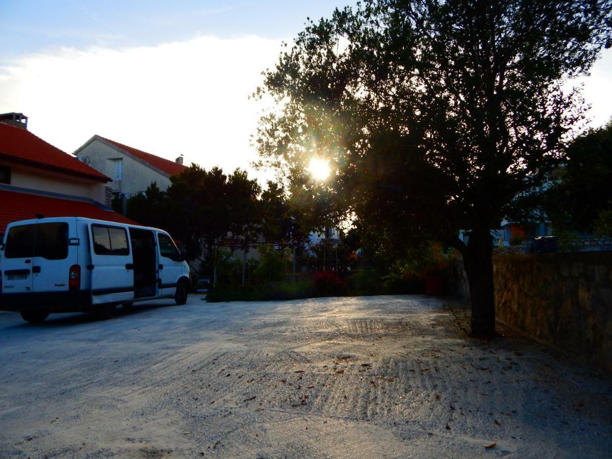 Apartmani Jutro Novalja Luaran gambar